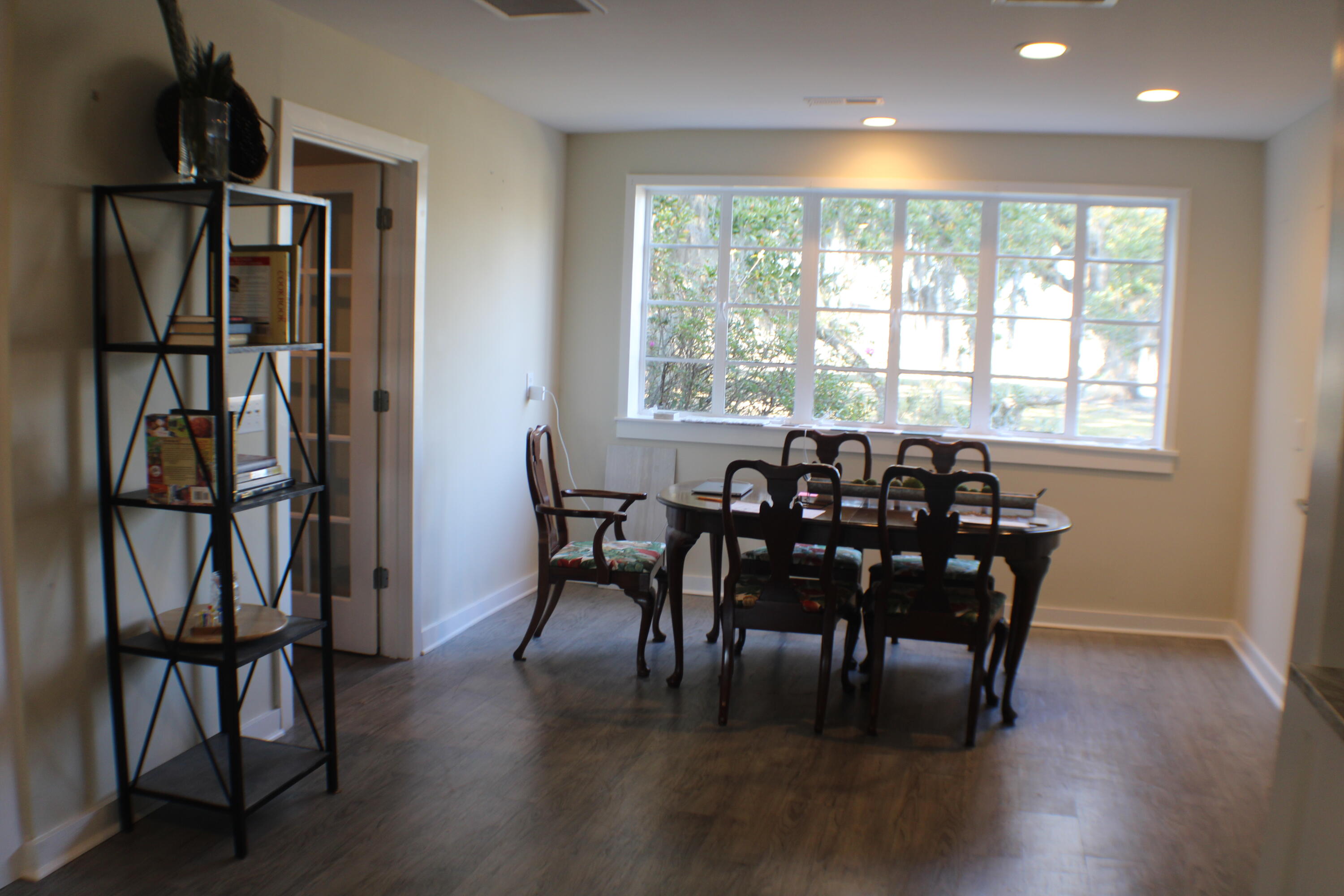 1387 Harbor View Road Charleston, SC 29412 - Photo 9 of 26 IMG_1696