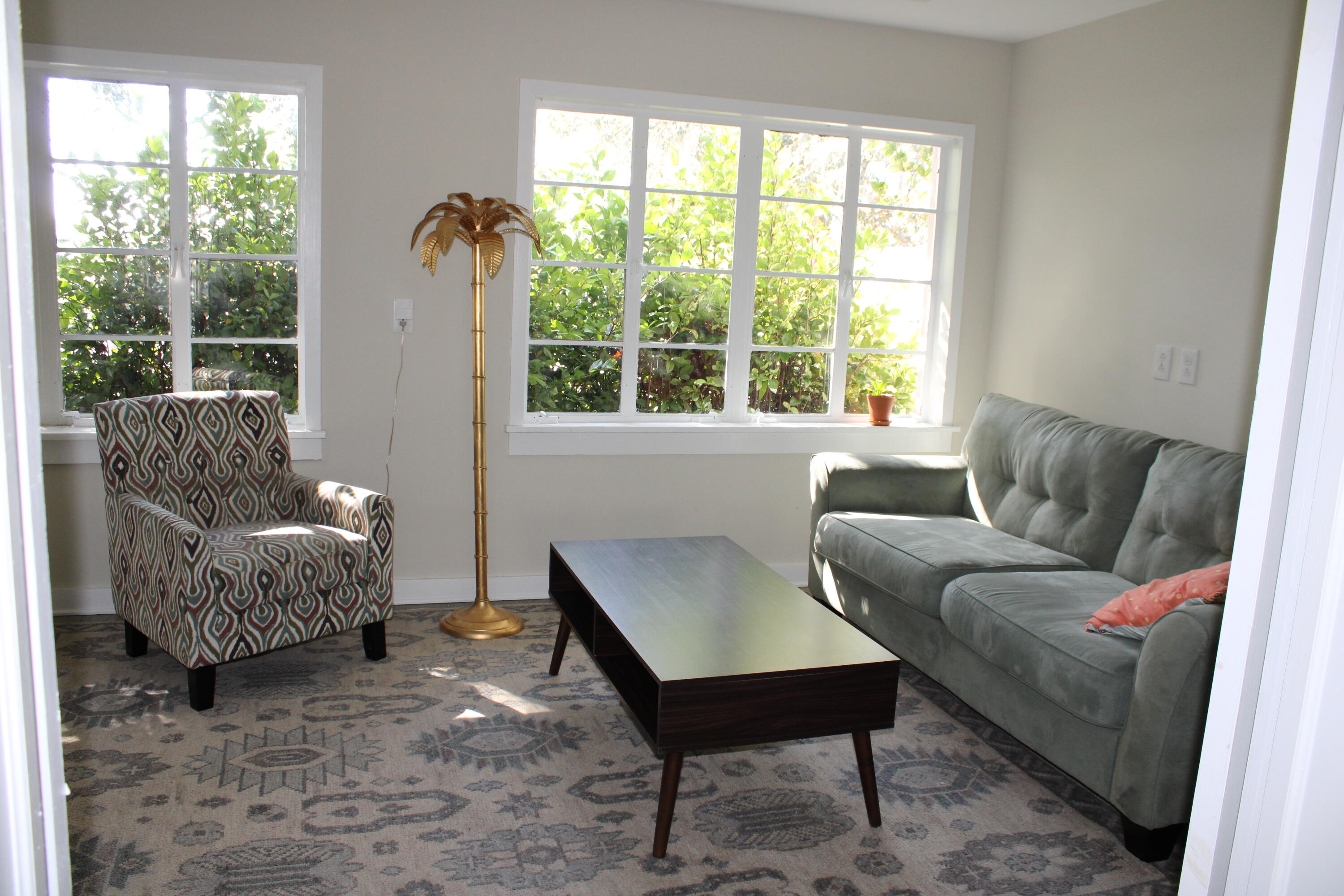 1387 Harbor View Road Charleston, SC 29412 - Photo 10 of 26 Living Room