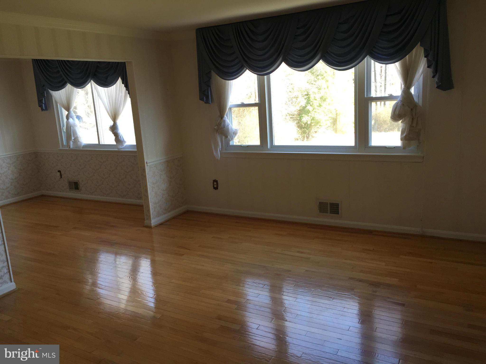 9120 Loughran Road Fort Washington, MD 20744 - Photo 8 of 28 Interior (General)