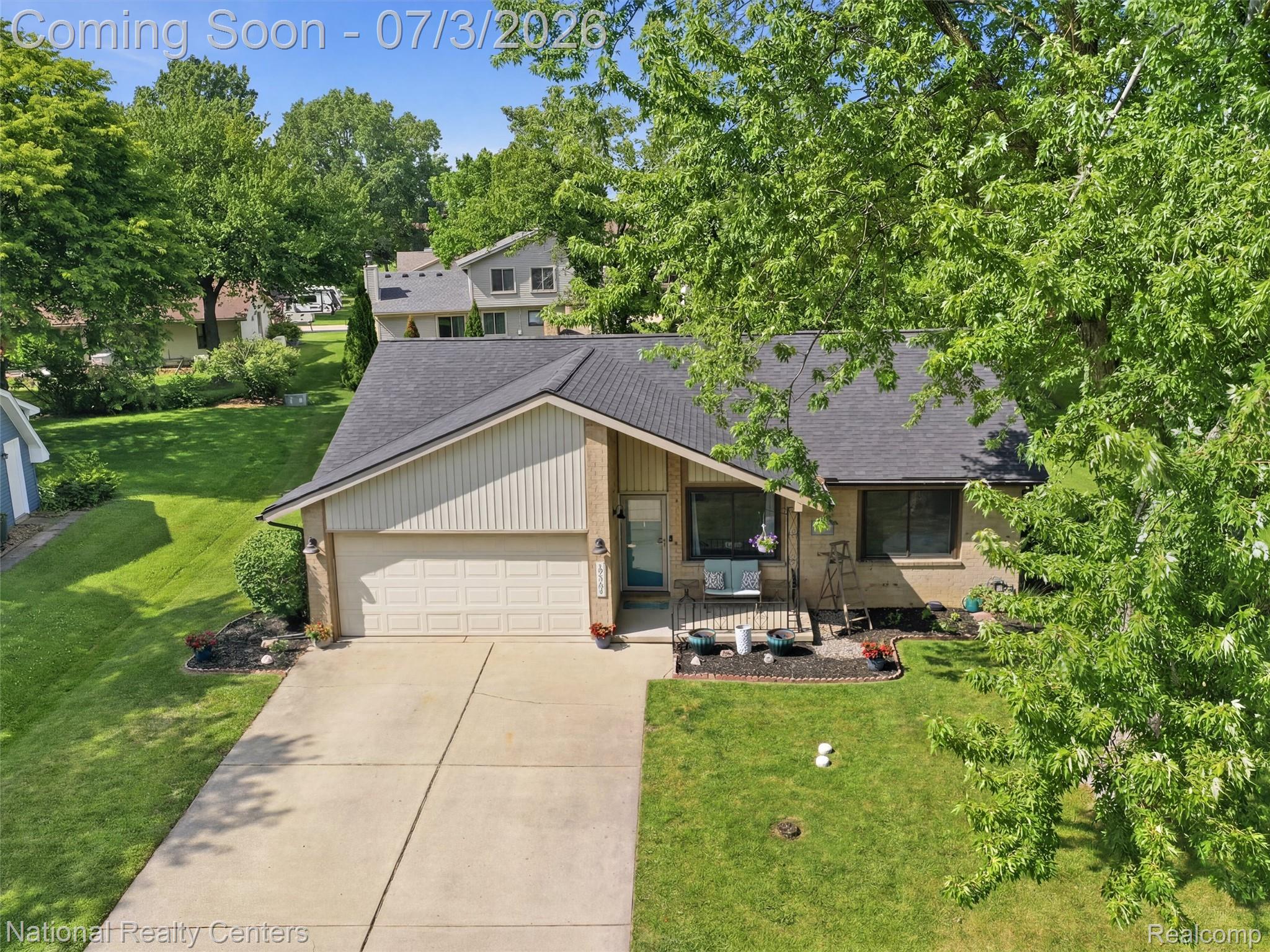 40368 Village Wood Road Novi, MI 48375 - Photo 4 of 49 05-DJI_0384_reedit_78184ced.jpg