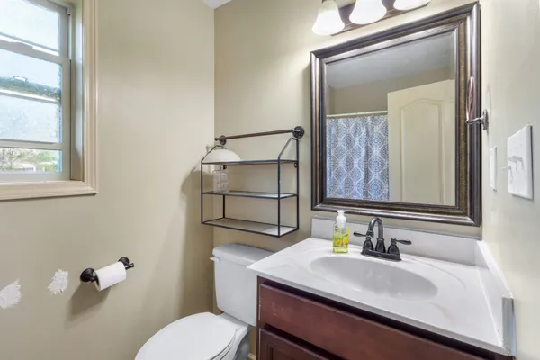 $265,000 | 715 Gardendale Lane, Clarksville, TN 37040