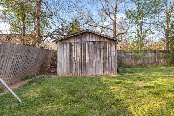 $265,000 | 715 Gardendale Lane, Clarksville, TN 37040