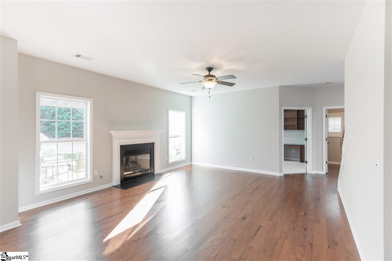 23 Springhead Way Greer, SC 29650 - Photo 4 of 33 Gallery Image 4