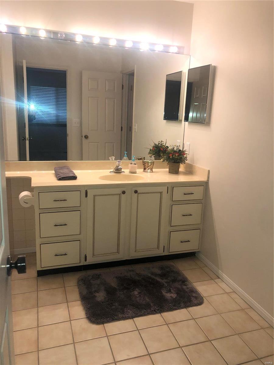 223 Hemingway Lane, Unit F Weldon Spring, MO 63304 - Photo 9 of 30