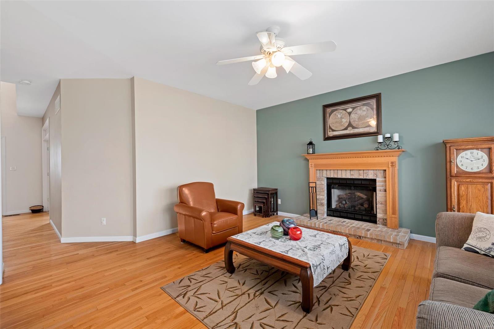 526 Castle Ridge Drive Ballwin, MO 63021 - Photo 5 of 38 Gallery Image 5