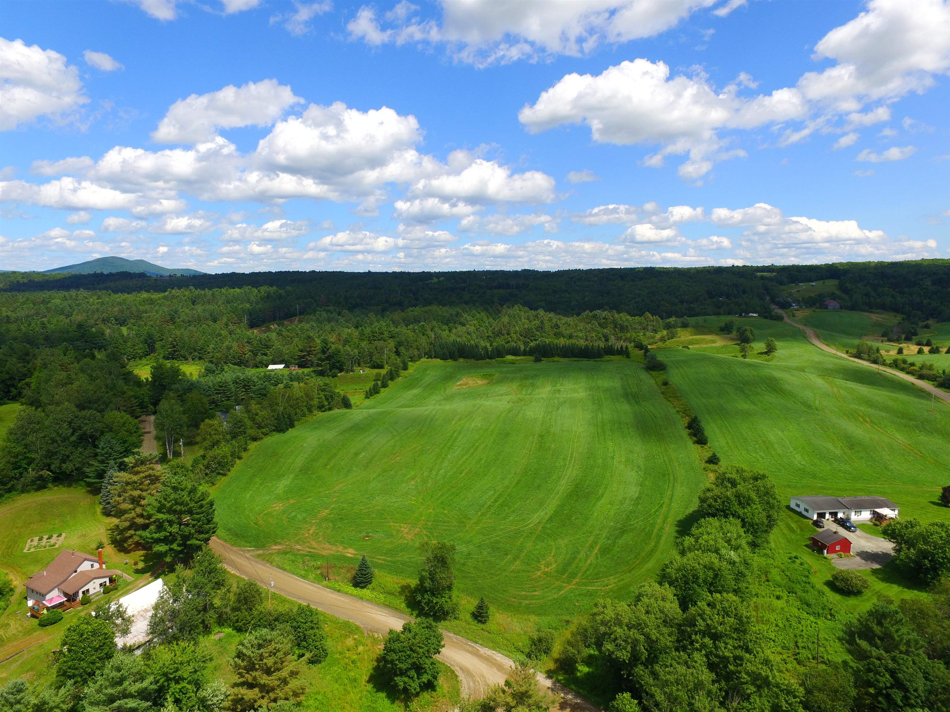 2715 River Road Troy, VT 05859 - Photo 20 of 21 Gallery Image 20