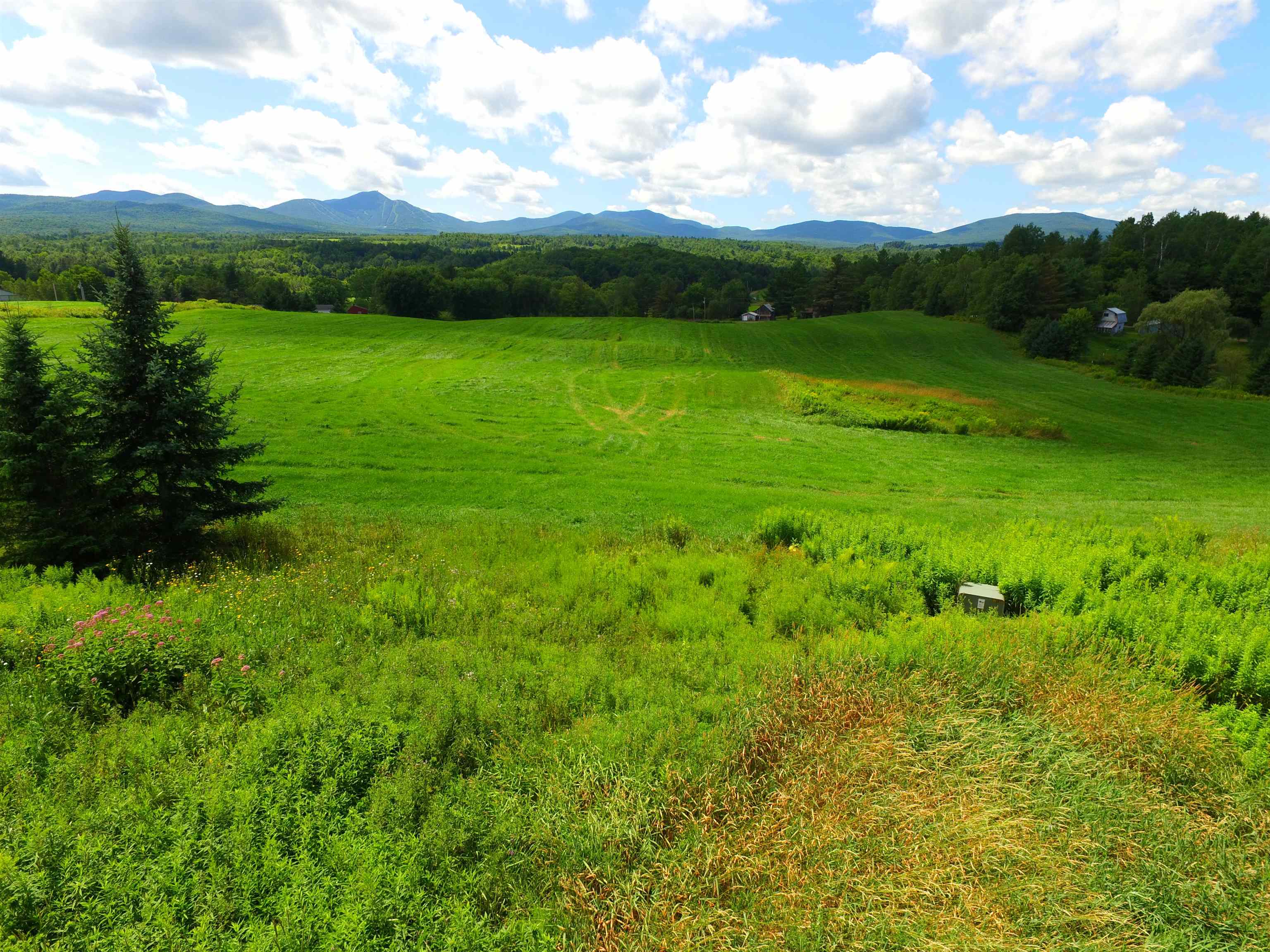 2715 River Road Troy, VT 05859 - Photo 8 of 21 Gallery Image 8