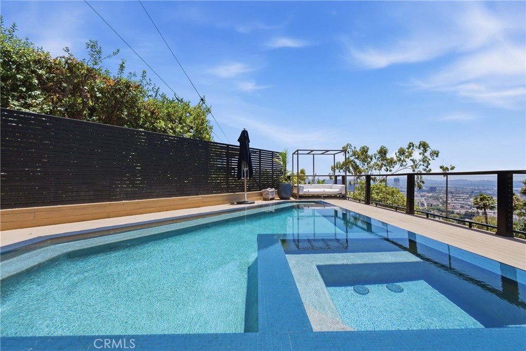 260 Kempton Road Glendale, CA 91202 - Photo 31 of 48 Gallery Image 31