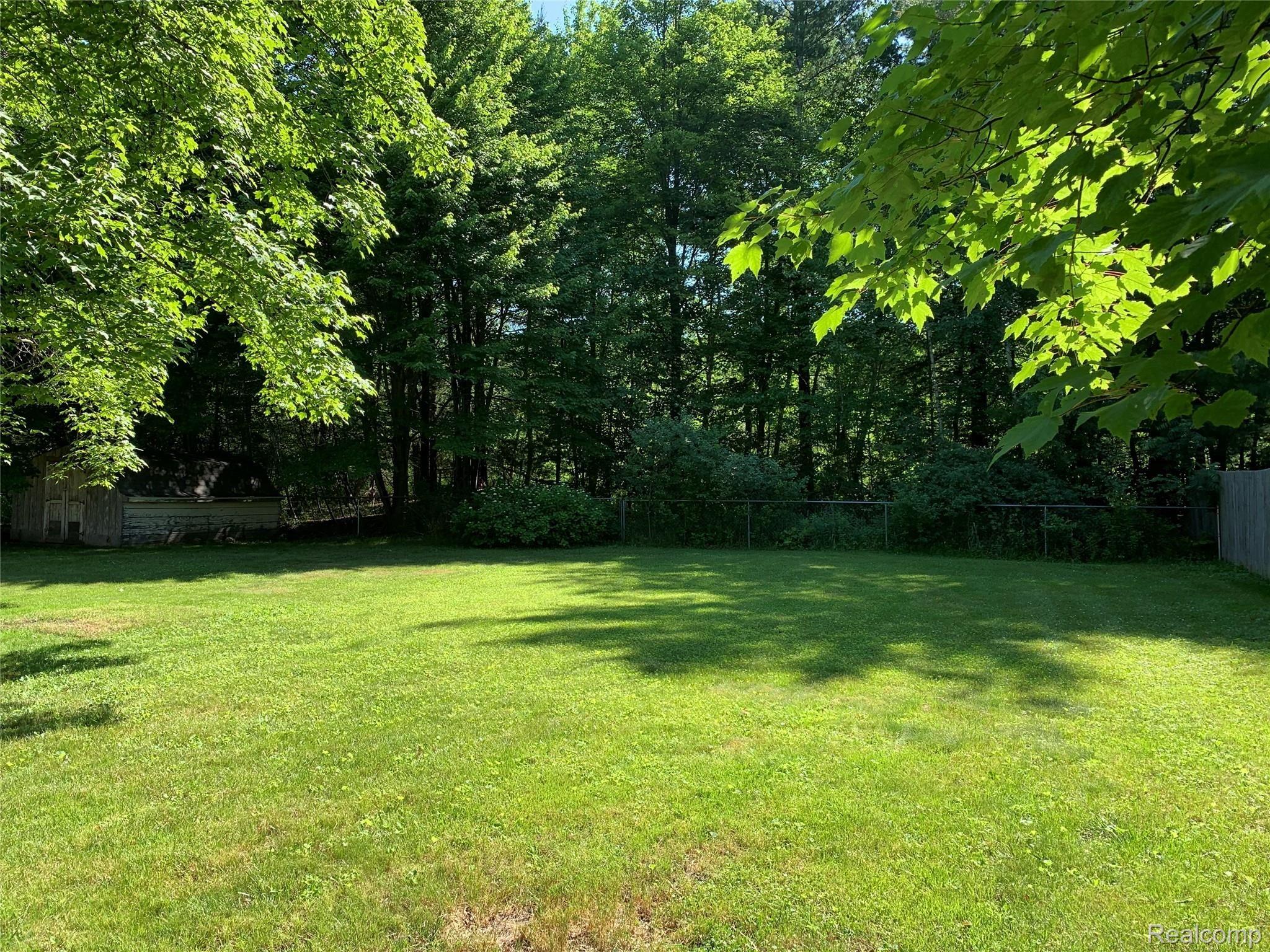 2930 Michigan Road Port Huron, MI 48060 - Photo 5 of 28 IMG-1633.jpg