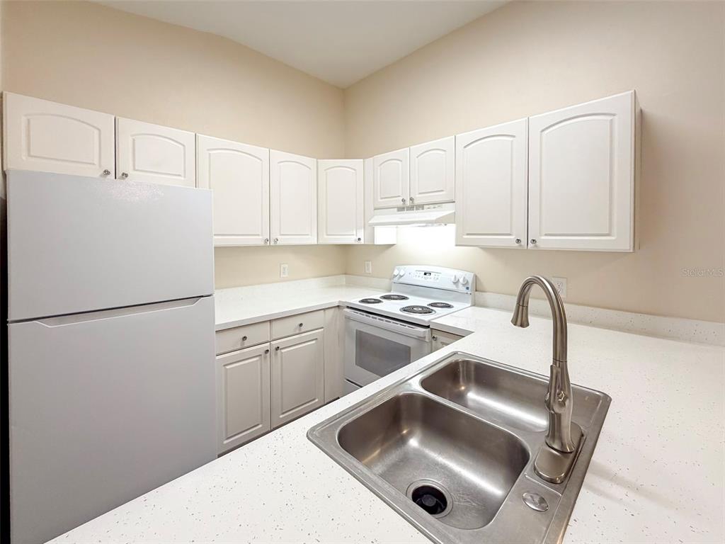 4003 Southwest 27th Street, Unit 13 Gainesville, FL 32608 - Photo 10 of 24