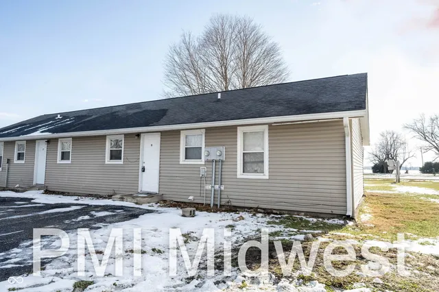 $850 | 4881 300W, Unit 18, New Palestine, IN 46163