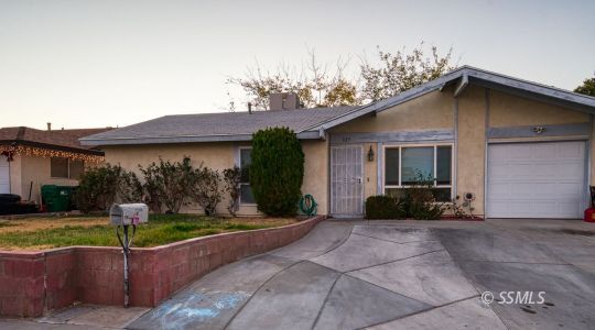 325 Mari Court Ridgecrest, CA 93555 - Photo 29 of 32