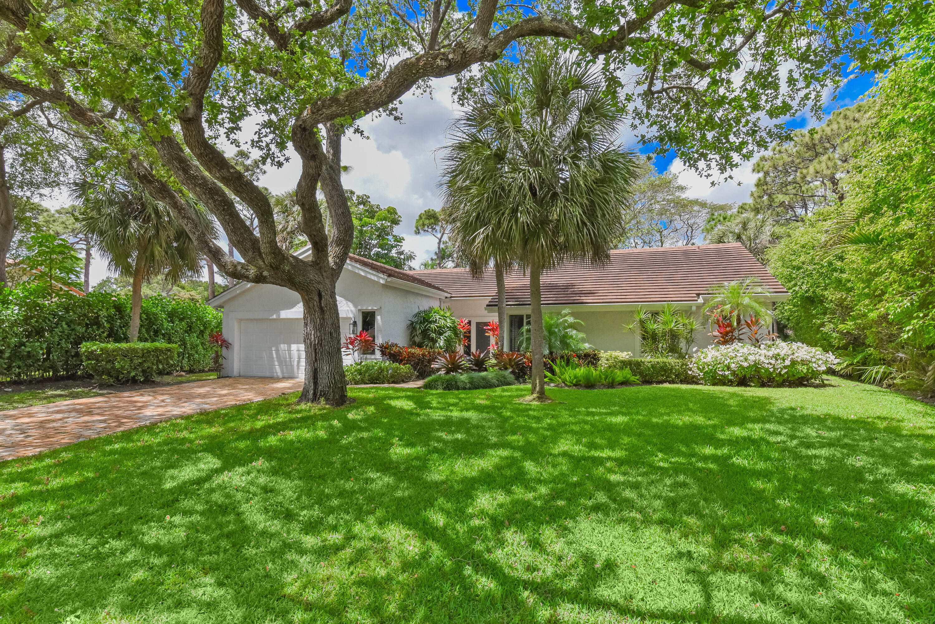 2659 Northwest 26th Circle Boca Raton, FL 33431 - Photo 34 of 34 a view of a backyard with a garden