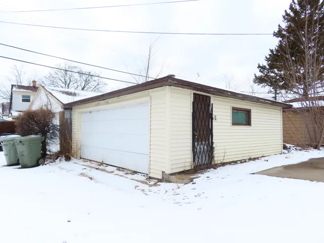 $159,900 | 5625 North 92nd Street, Milwaukee, WI 53225