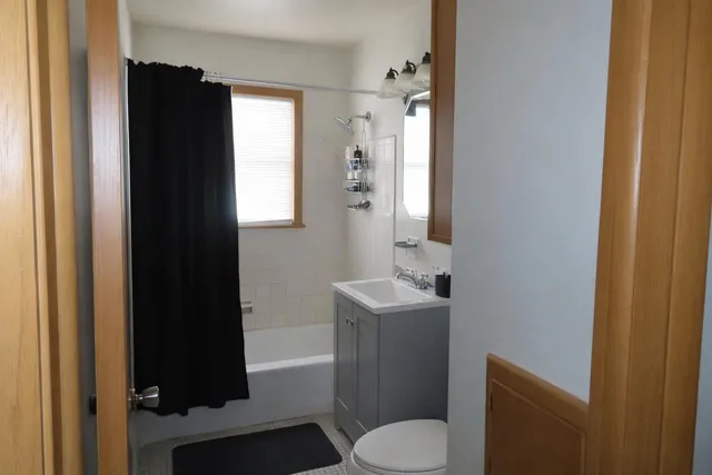 $159,900 | 5625 North 92nd Street, Milwaukee, WI 53225