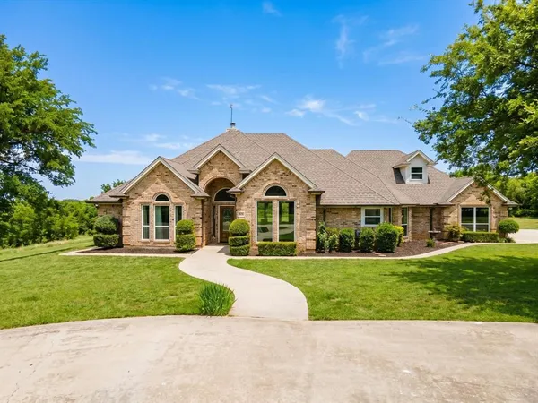 $750,000 | 104 Marina Del Ray, Bridgeport, TX 76426