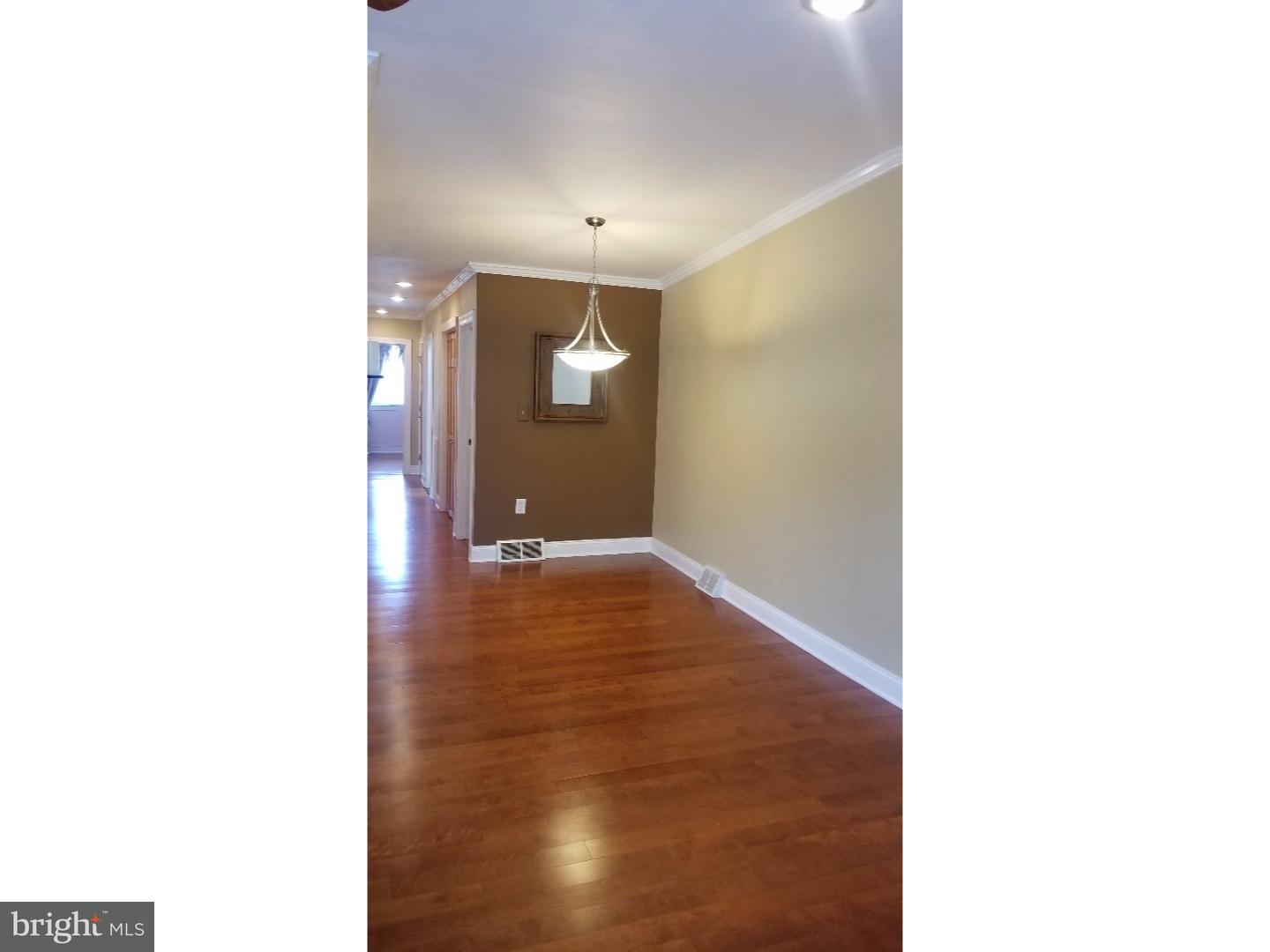 706 Hill Road Philadelphia, PA 19128 - Photo 4 of 13 Gallery Image 4