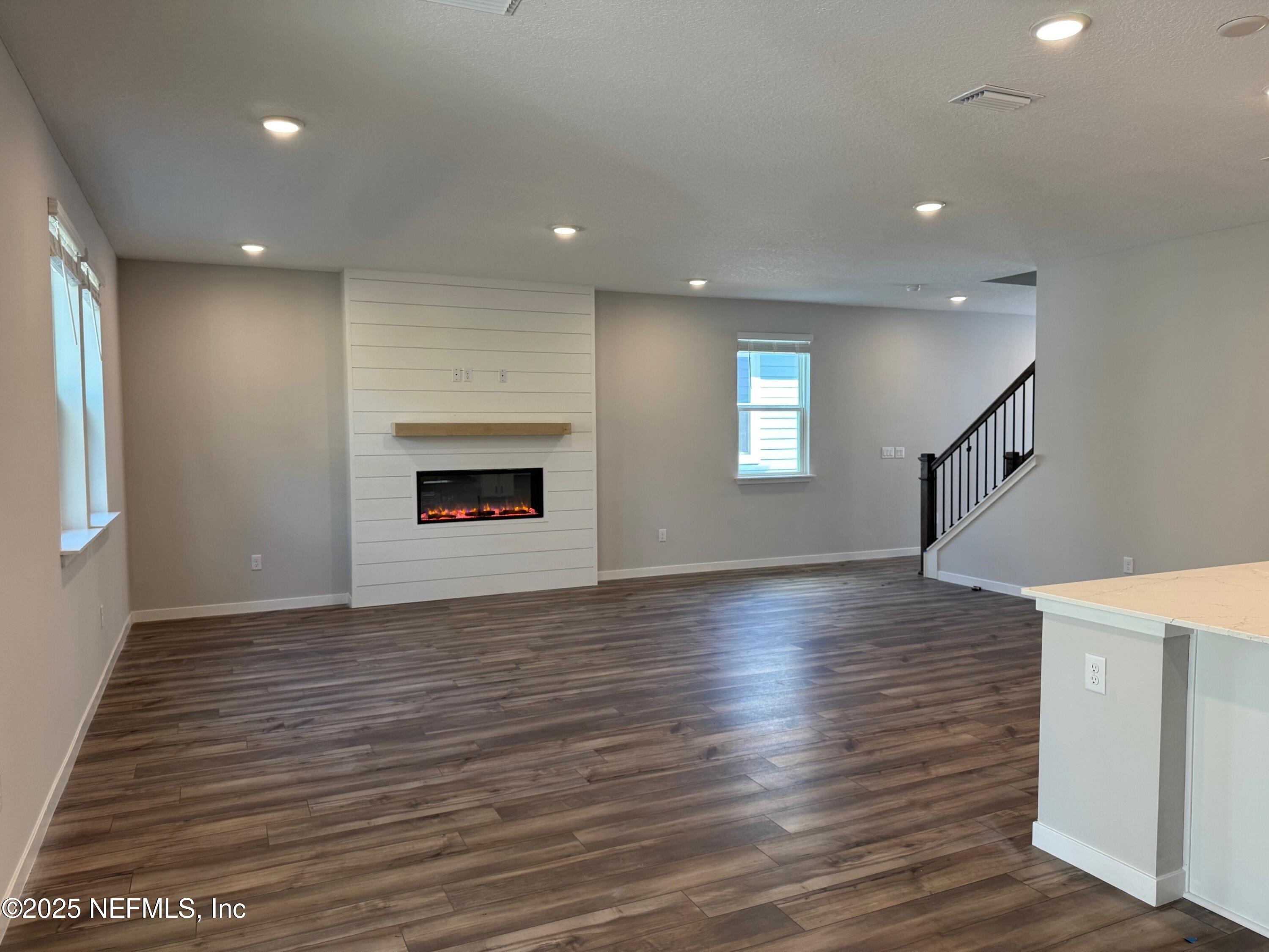 96165 Broadmoore Road Fernandina Beach, FL 32034 - Photo 5 of 16 Santa Rosa 9 great room fireplace