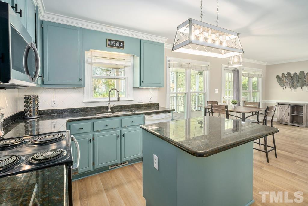 2225 Laurel Valley Way Raleigh, NC 27604 - Photo 13 of 30 Gallery Image 13