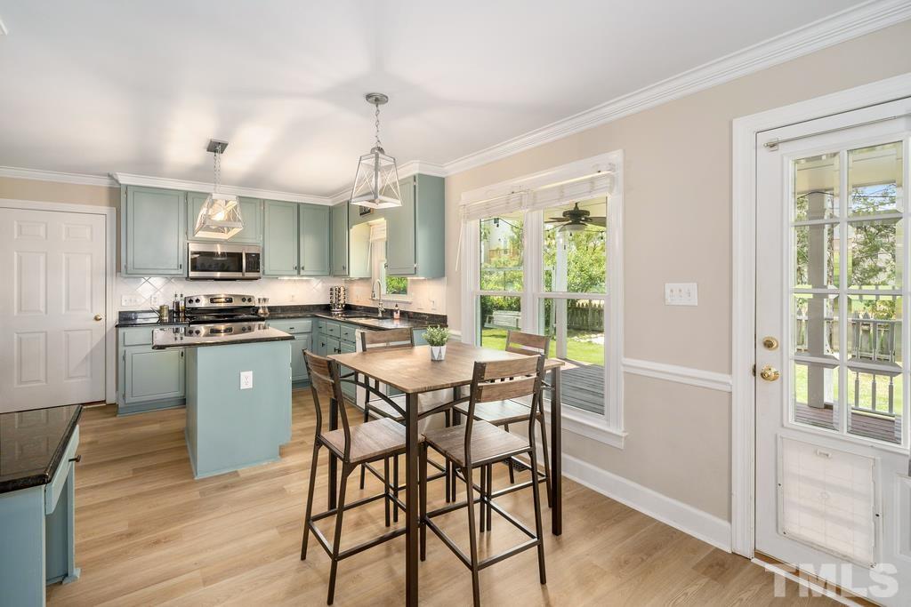 2225 Laurel Valley Way Raleigh, NC 27604 - Photo 9 of 30 Gallery Image 9