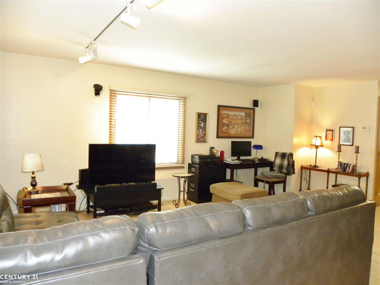 2179 Rochelle Park Drive, Unit 64 Rochester Hills, MI 48309 - Photo 6 of 25
