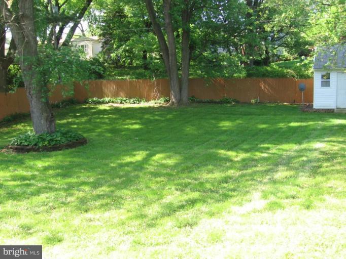 9811 Plowline Road Randallstown, MD 21133 - Photo 3 of 23 Back yard