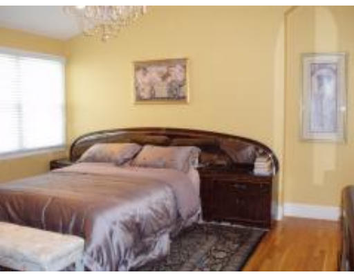 4 A Larkin Road, Unit 1 Brookline, MA 02467 - Photo 10 of 11