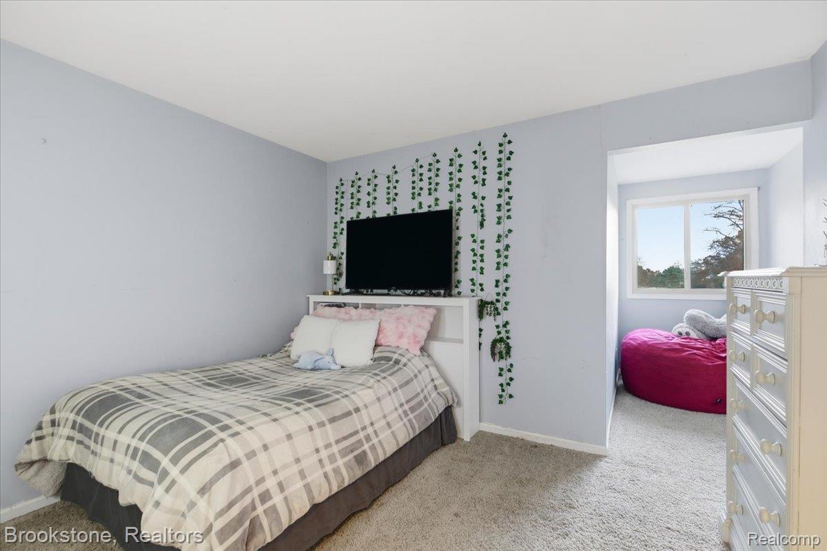 9748 Forest Ridge Drive Clarkston, MI 48348 - Photo 41 of 53 28-2025.jpg