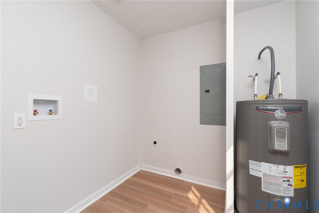 1404 Cameron Avenue Chester, VA 23836 - Photo 15 of 44