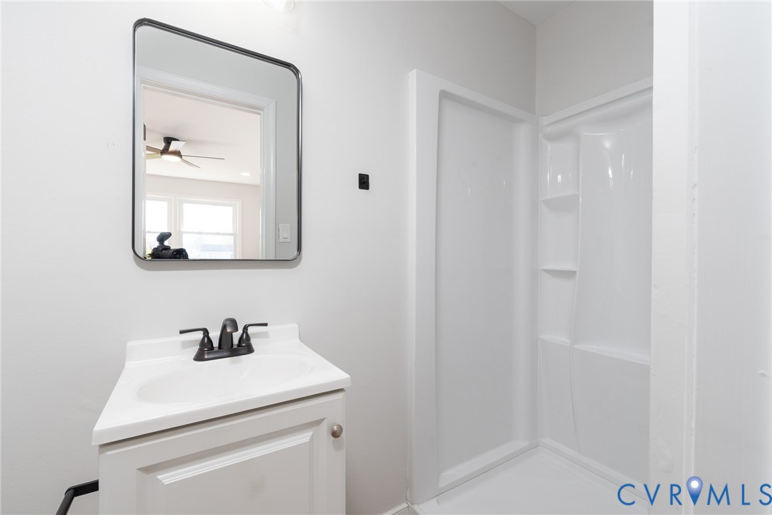 1404 Cameron Avenue Chester, VA 23836 - Photo 20 of 44