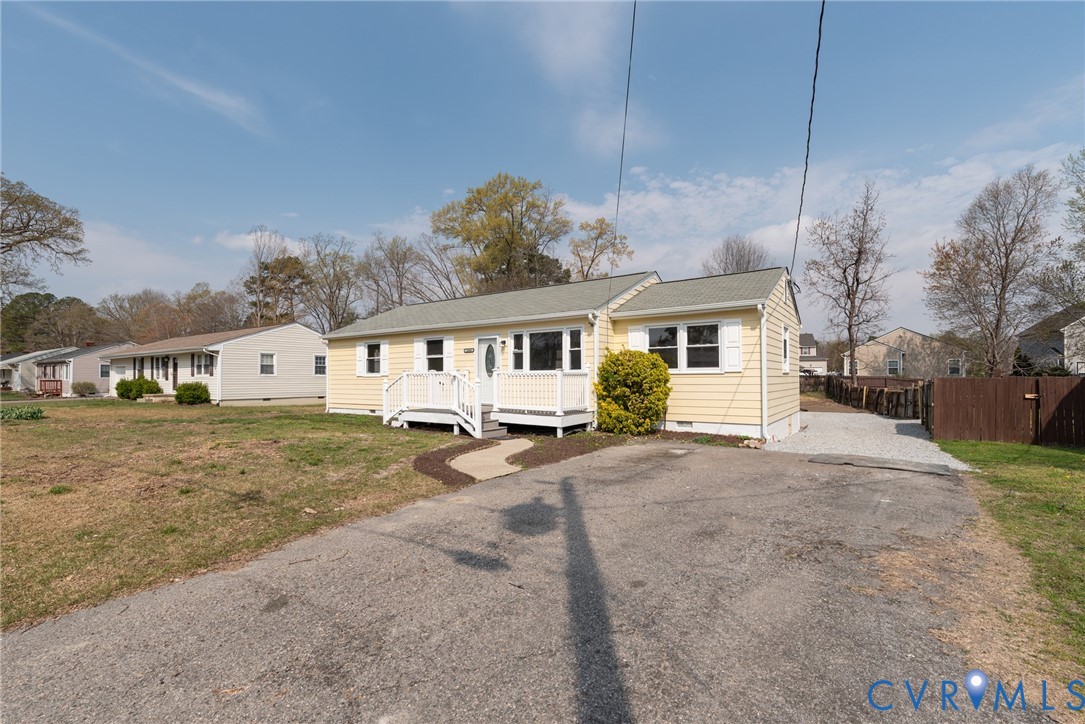 1404 Cameron Avenue Chester, VA 23836 - Photo 3 of 44