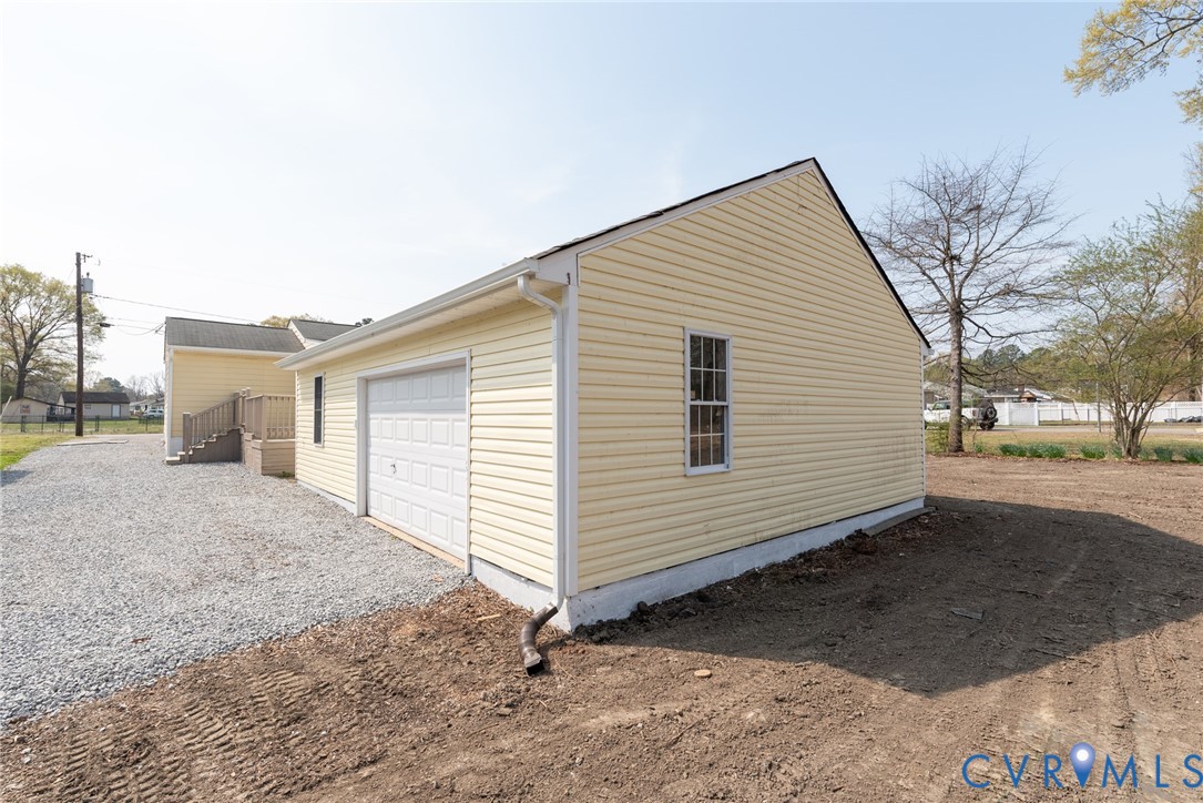1404 Cameron Avenue Chester, VA 23836 - Photo 38 of 44