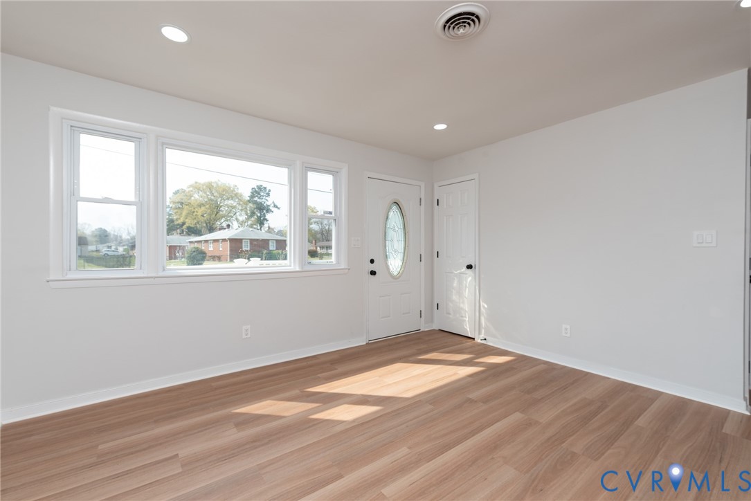 1404 Cameron Avenue Chester, VA 23836 - Photo 8 of 44