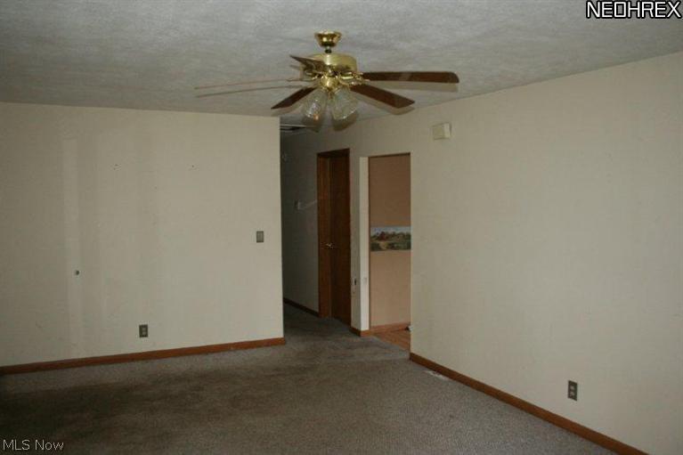 4246 Hayes Road Ravenna, OH 44266 - Photo 2 of 10 Gallery Image 2