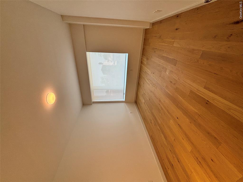 218 Middle Neck Road, Unit 313 Great Neck, NY 11021 - Photo 11 of 17