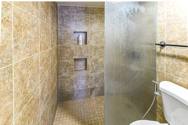 $2,995 | 3525 Sage Road, Unit 1115, Houston, TX 77056