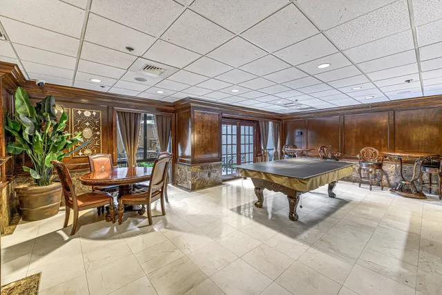 $3,200 | 3525 Sage Road, Unit 1115, Houston, TX 77056