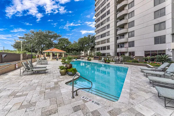 $2,995 | 3525 Sage Road, Unit 1115, Houston, TX 77056