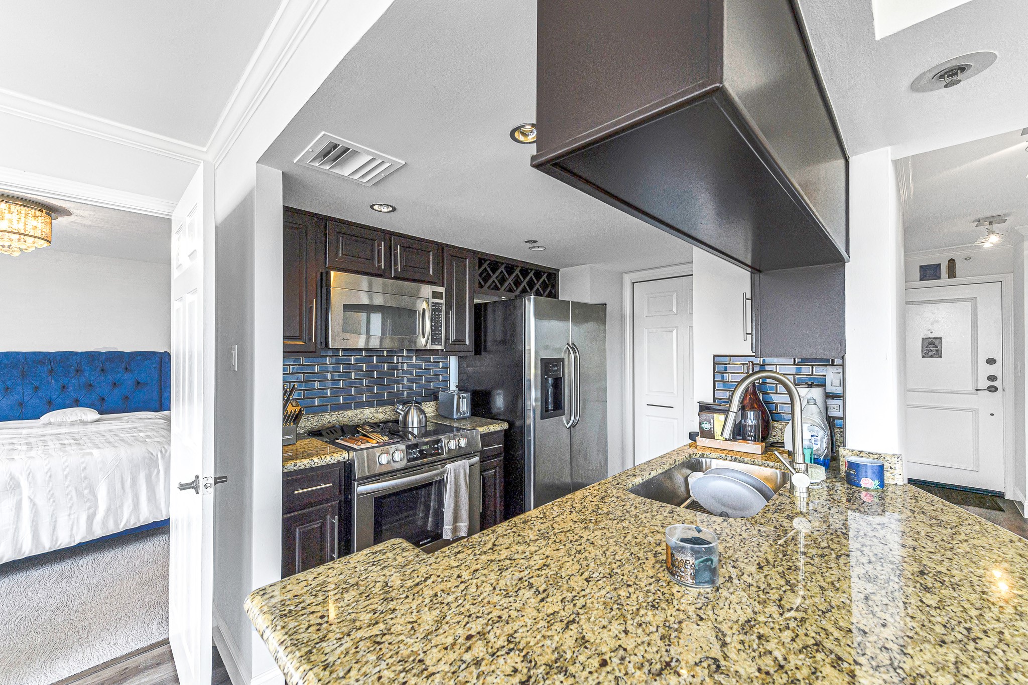 3525 Sage Road, Unit 1115 Houston, TX 77056 - Photo 9 of 47