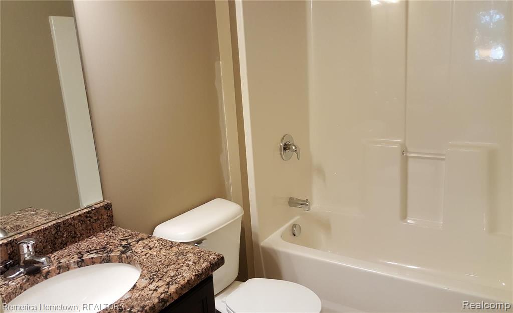 19315 Inkster Road Livonia, MI 48152 - Photo 13 of 15