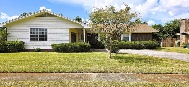 $325,000 | 320 Alexander Drive, Lynn Haven, FL 32444