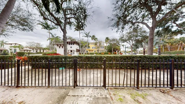 $3,600 | 690 Amador Lane, Unit 3, West Palm Beach, FL 33401