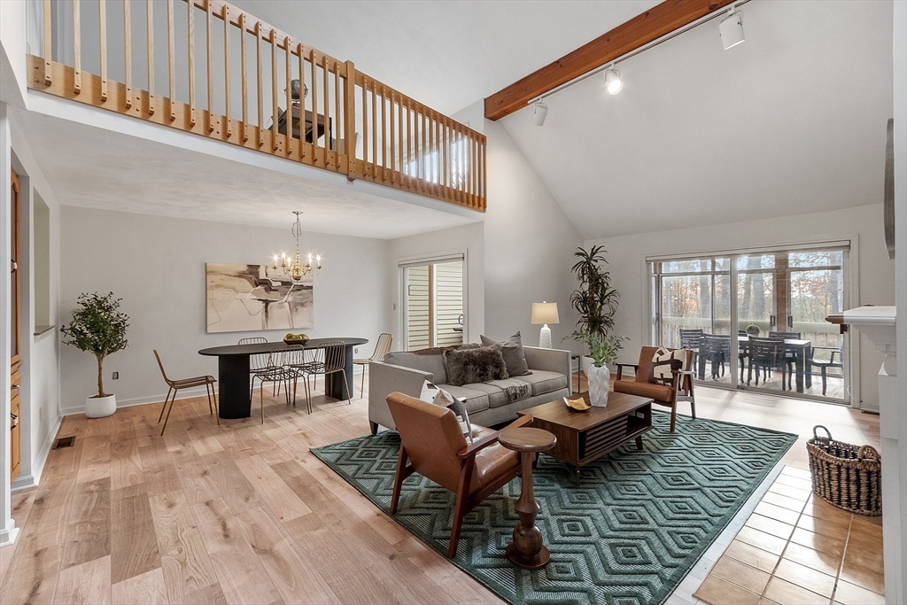 28 Monadnock Drive, Unit 28 Westford, MA 01886 - Photo 2 of 31 a living room with furniture