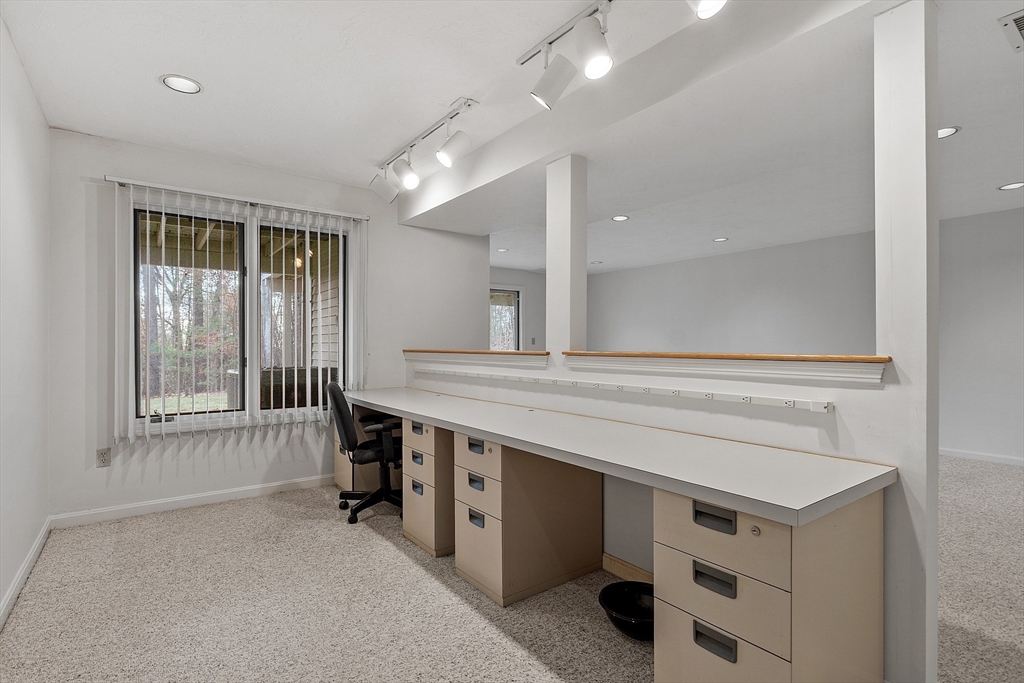 28 Monadnock Drive, Unit 28 Westford, MA 01886 - Photo 26 of 31