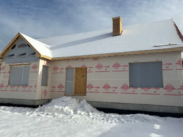 $879,900 | 131 Merrimack Street, Hooksett, NH 03106