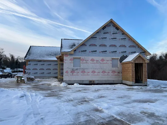 $879,900 | 131 Merrimack Street, Hooksett, NH 03106