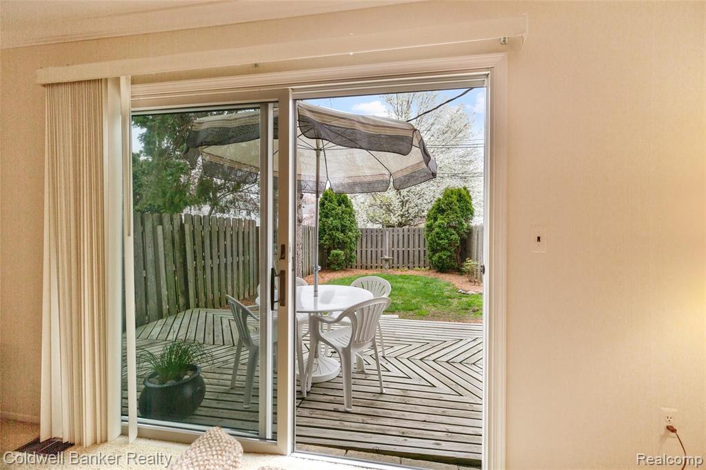 128 Manor Way, Unit 75 Rochester Hills, MI 48309 - Photo 26 of 35