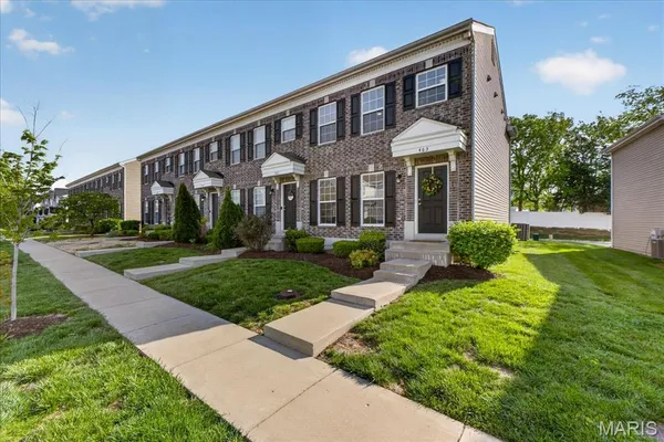 $244,500 | 463 Wild Oak Drive, O'Fallon, MO 63368