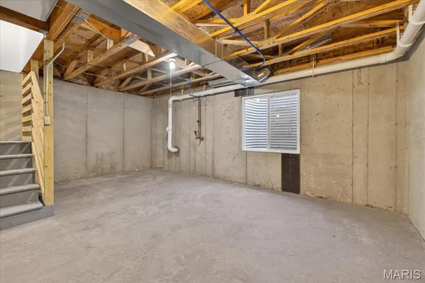 $244,500 | 463 Wild Oak Drive, O'Fallon, MO 63368