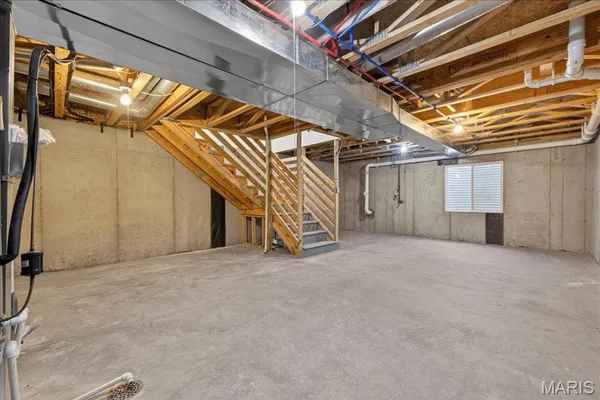 $244,500 | 463 Wild Oak Drive, O'Fallon, MO 63368